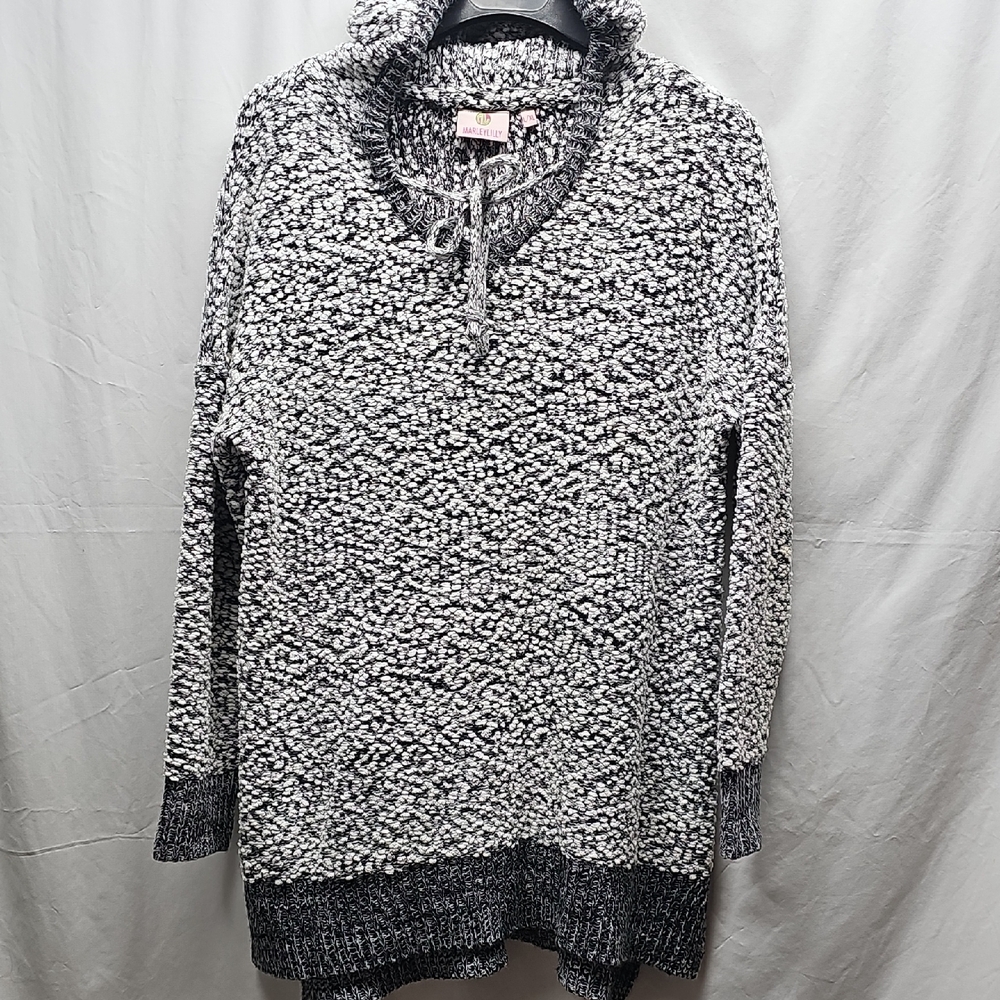 Marled Black & White Cowl-Neck Pullover Sweater